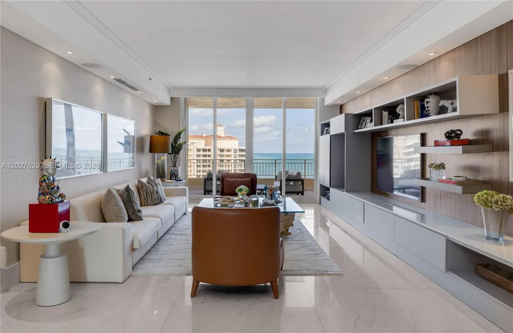 799 Crandon Blvd #PH-8 Key Biscayne, FL 33149
