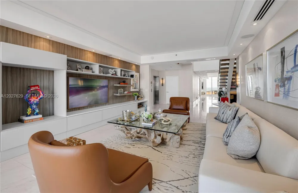 799 Crandon Blvd #PH-8 Key Biscayne, FL 33149