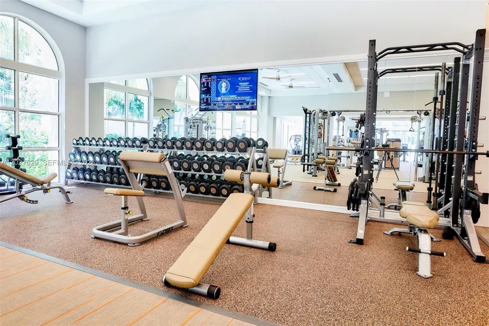 799 Crandon Blvd #PH-8 Key Biscayne, FL 33149