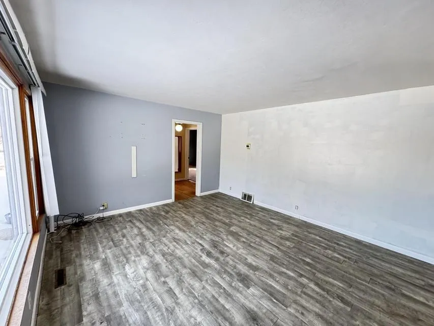 3334 W Glendora Road Weesaw Township, MI 49128