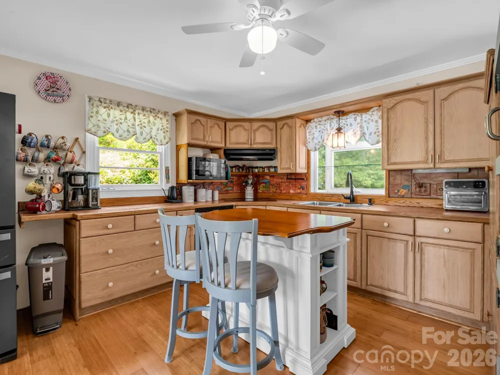 263 O Messersmith Road Lake Lure, NC 28746