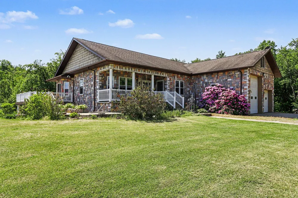 16470 E Ts Avenue Fulton, MI 49052