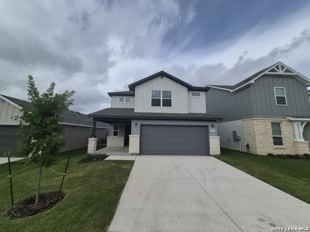 942 BLUEGRASS PT
