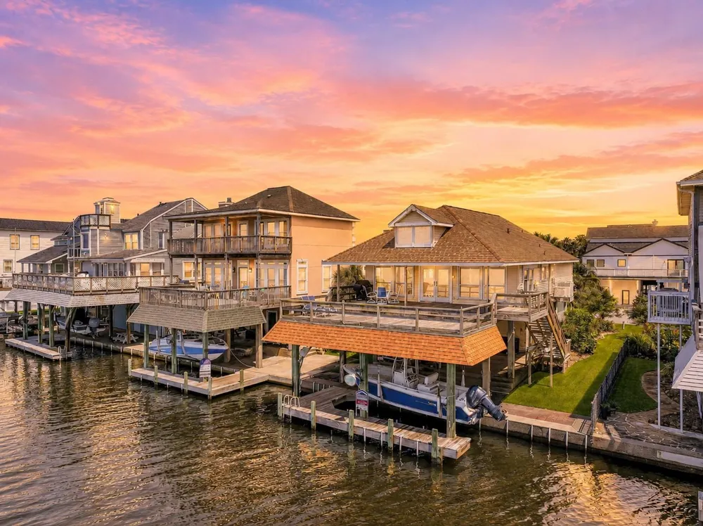 243 Isles End Road #RR2 Tiki Island, TX 77554