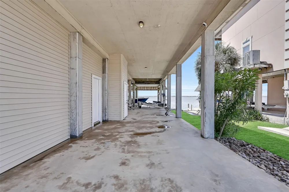 243 Isles End Road #RR2 Tiki Island, TX 77554