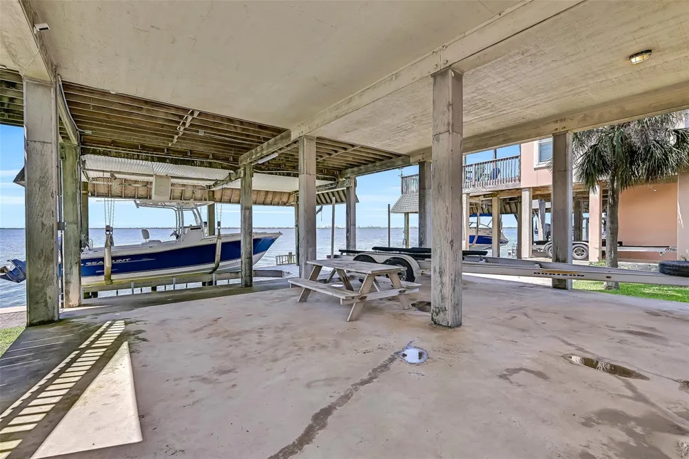 243 Isles End Road #RR2 Tiki Island, TX 77554