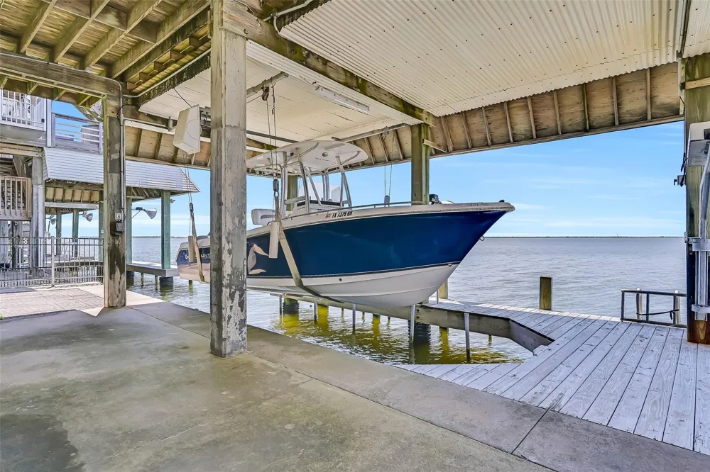 243 Isles End Road #RR2 Tiki Island, TX 77554