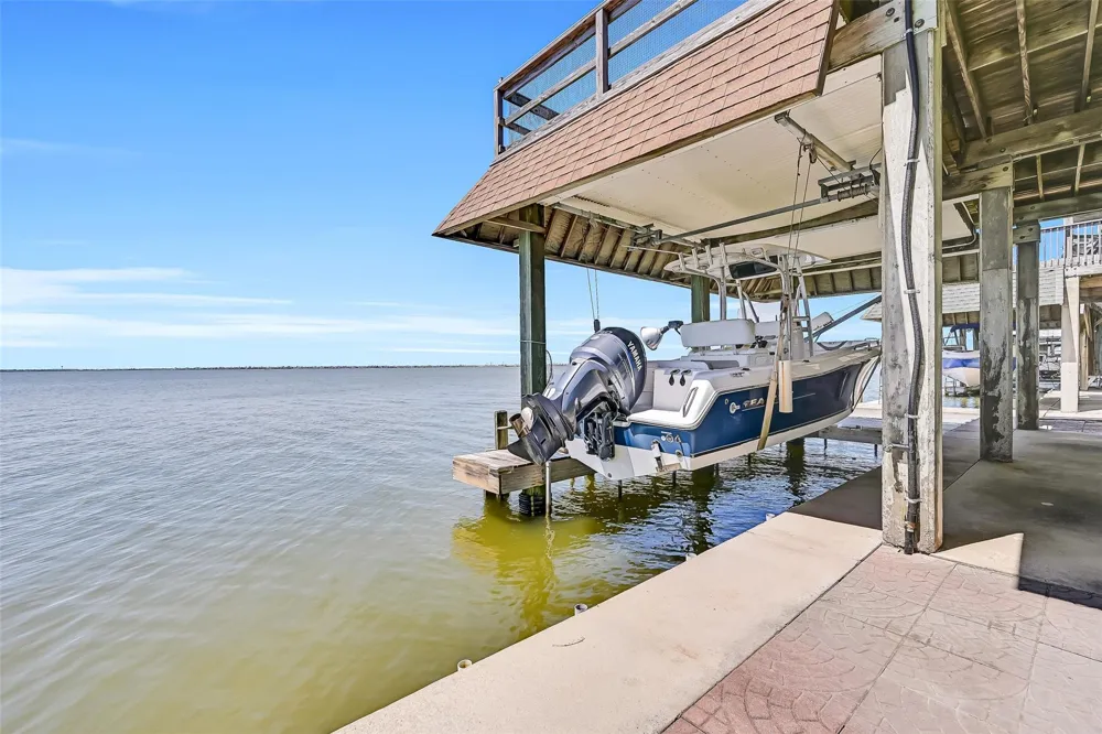 243 Isles End Road #RR2 Tiki Island, TX 77554