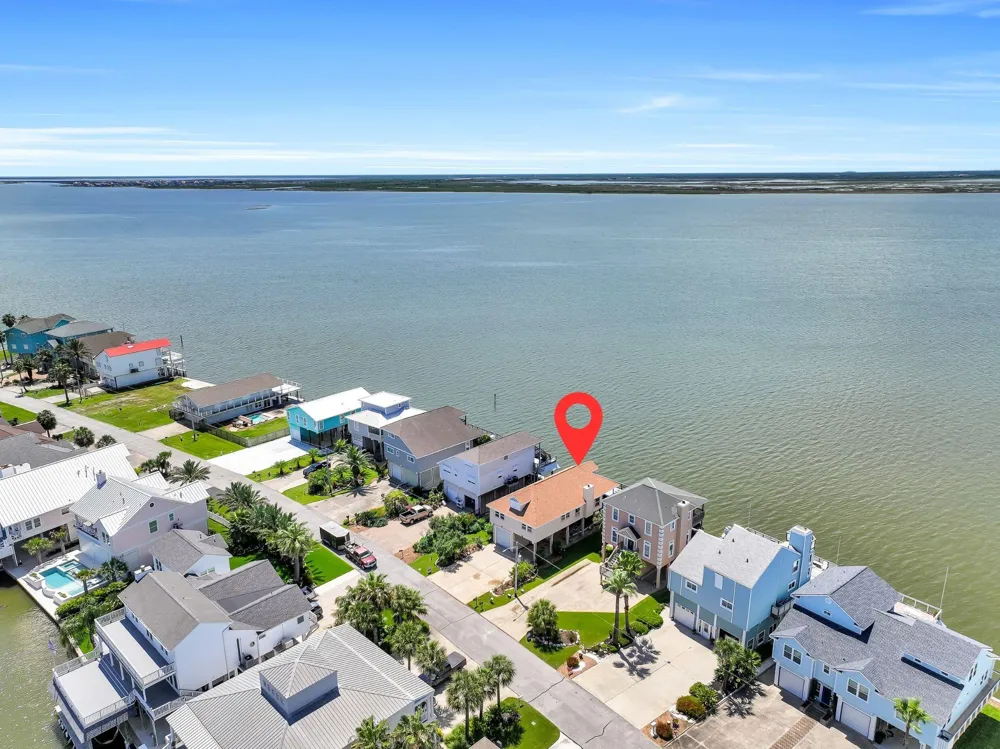 243 Isles End Road #RR2 Tiki Island, TX 77554