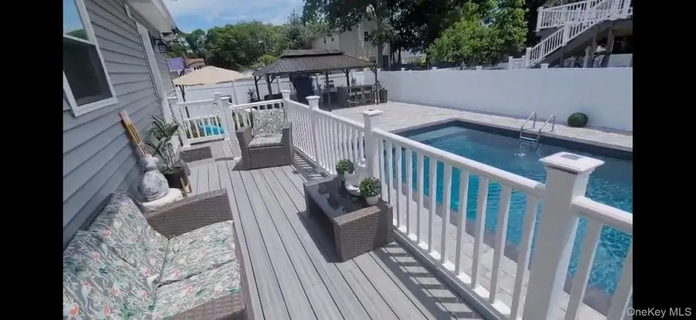 62 Jamaica Avenue Wyandanch, NY 11798