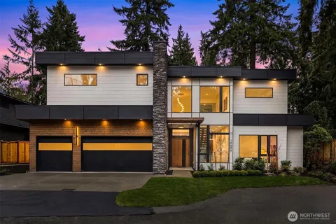 10656 Woodhaven Lane