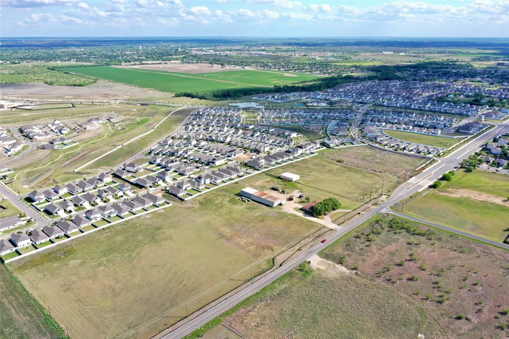 14601 County Line Road Elgin, TX 78621