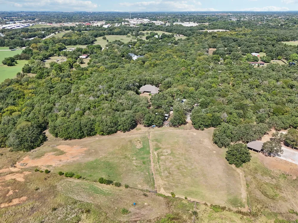 1901 Newt Patterson Mansfield, TX 76063