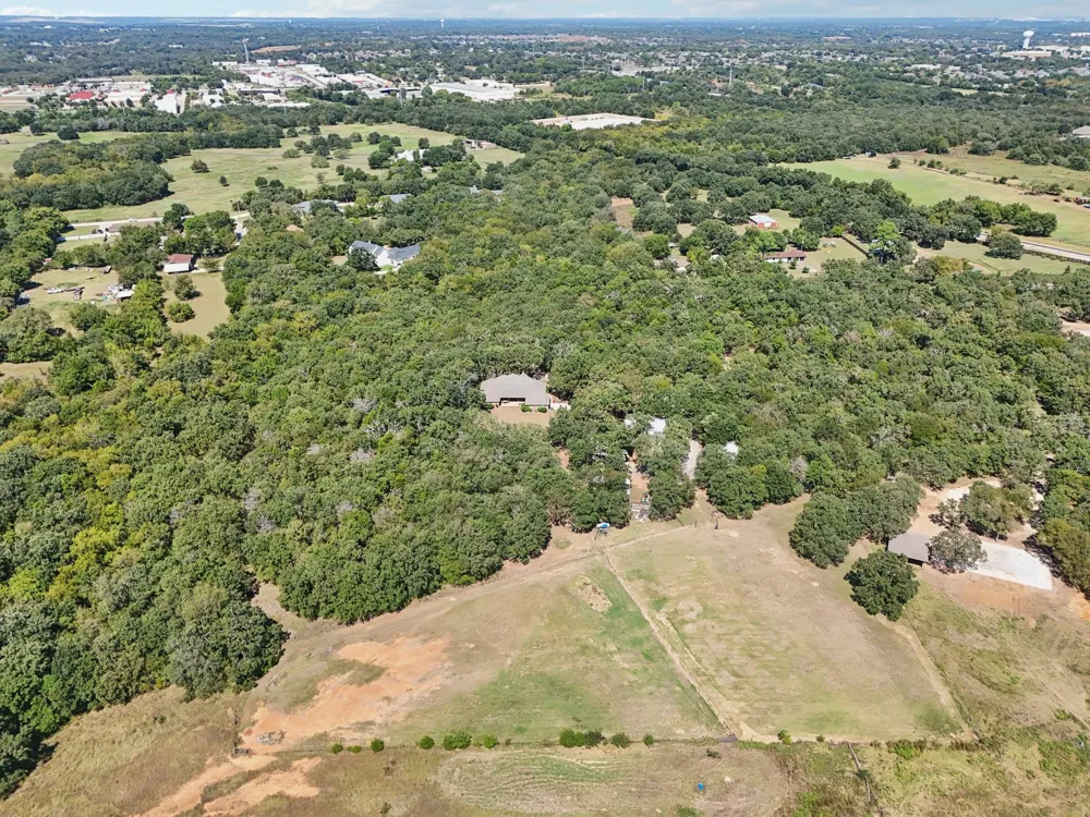 1901 Newt Patterson Mansfield, TX 76063