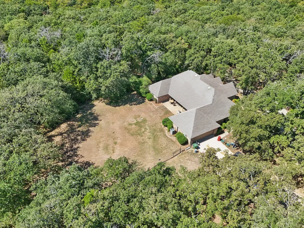 1901 Newt Patterson Mansfield, TX 76063