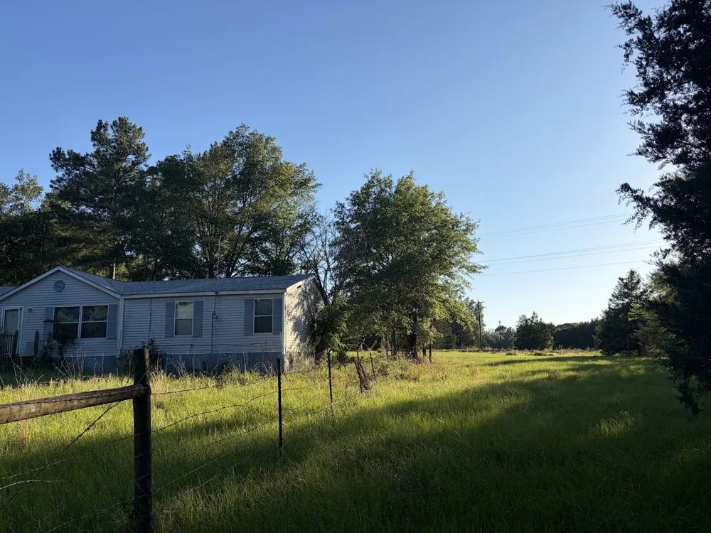 289 FCR 261 Oakwood, TX 75855