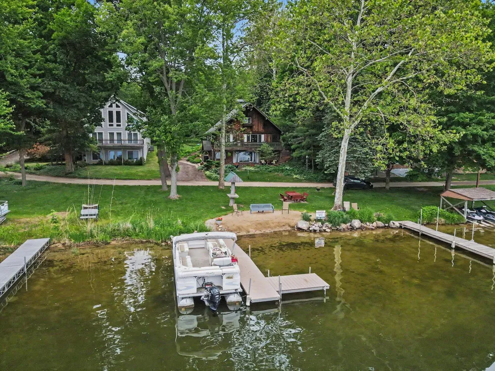 2535 Miner Lake Drive Allegan, MI 49010