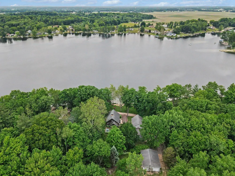 2535 Miner Lake Drive Allegan, MI 49010