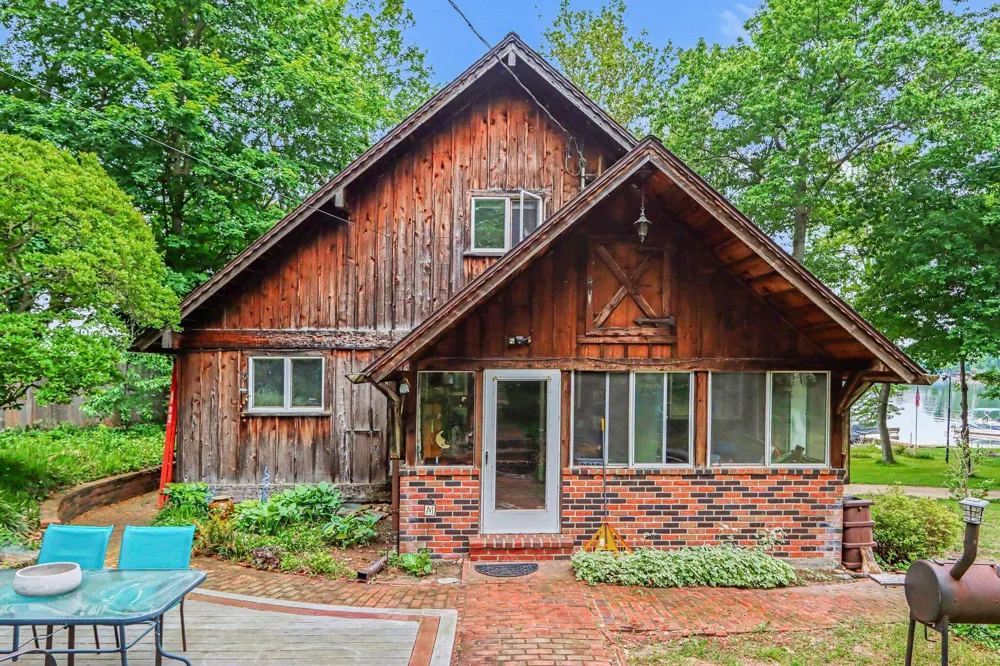 2535 Miner Lake Drive Allegan, MI 49010