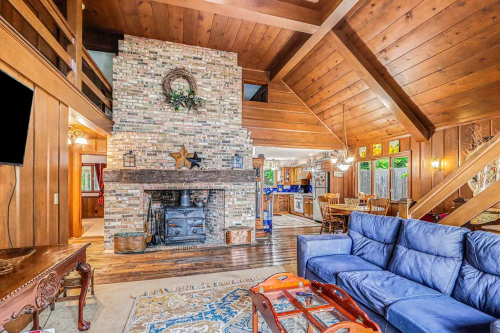 2535 Miner Lake Drive Allegan, MI 49010