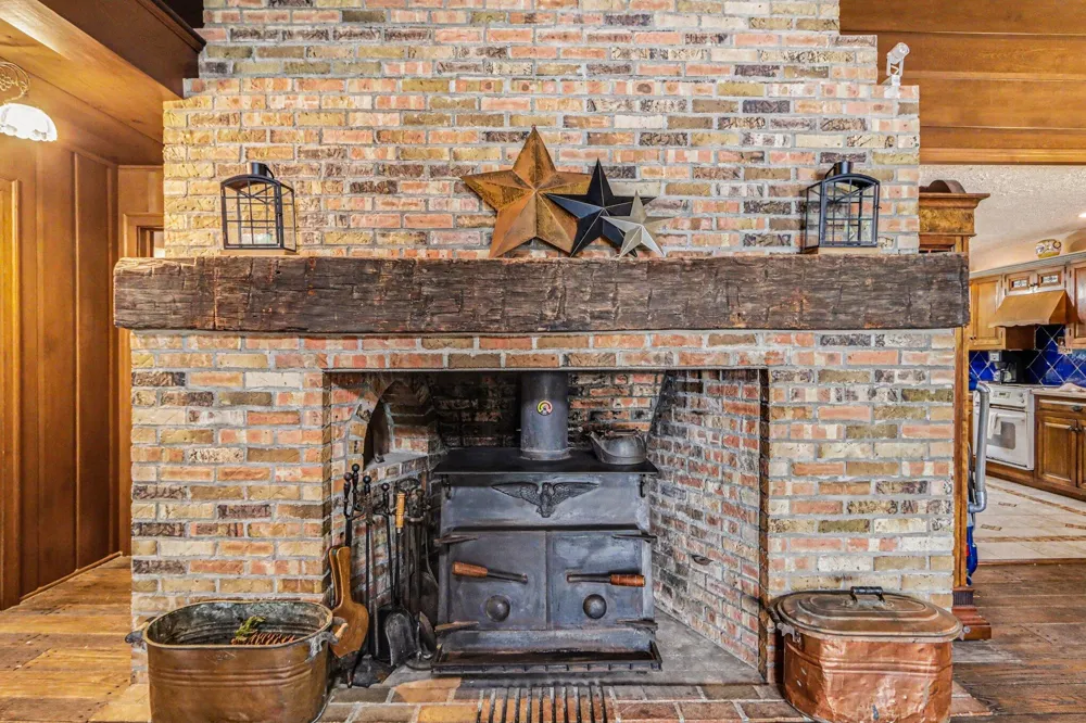 2535 Miner Lake Drive Allegan, MI 49010