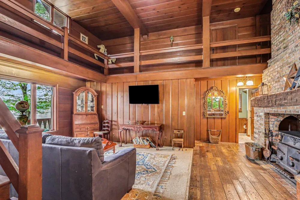 2535 Miner Lake Drive Allegan, MI 49010