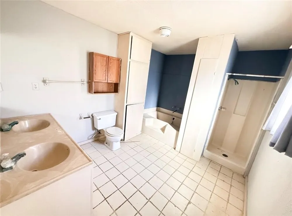 244 County Road 1032 Kingsville, TX 78363