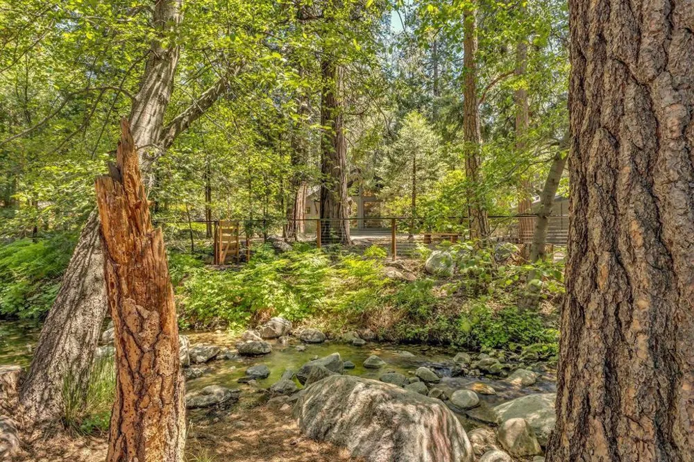 26140 Bicknell Lane Idyllwild, CA 92549