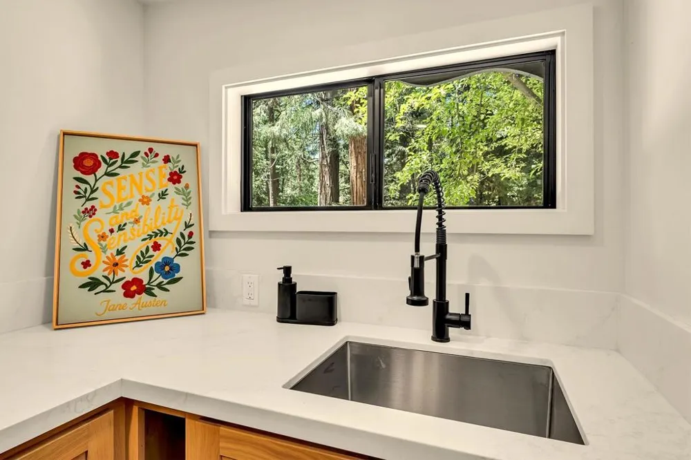 26140 Bicknell Lane Idyllwild, CA 92549