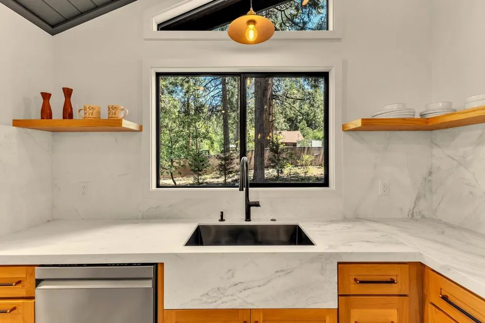 26140 Bicknell Lane Idyllwild, CA 92549