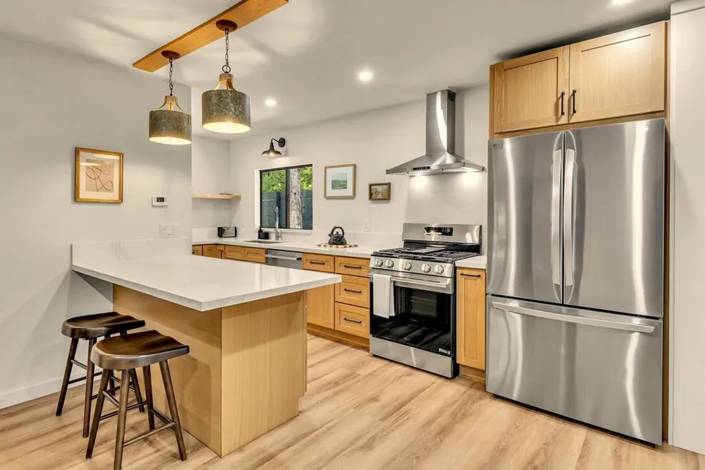 26140 Bicknell Lane Idyllwild, CA 92549