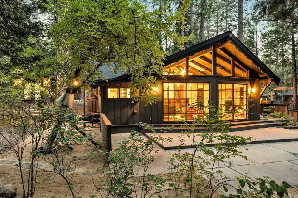 26140 Bicknell Lane Idyllwild, CA 92549