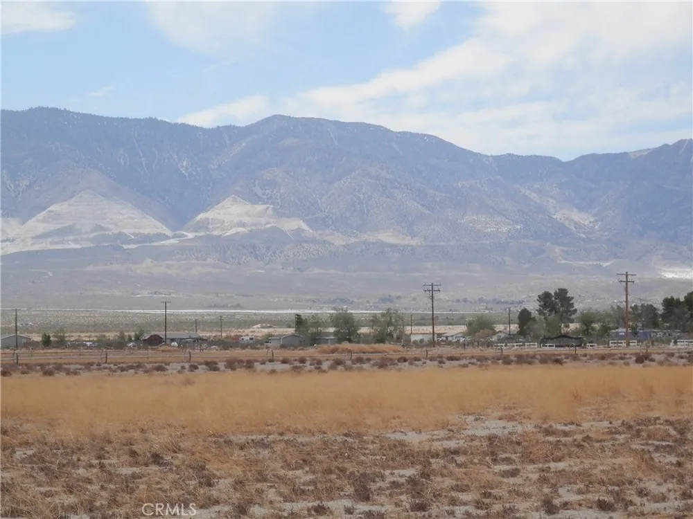 Octavo St. + Pearl Rd Lucerne Valley, CA 92356