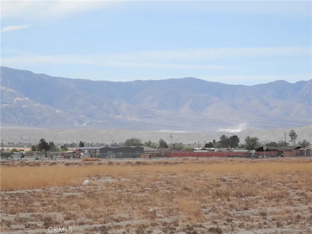 Octavo St. + Pearl Rd Lucerne Valley, CA 92356