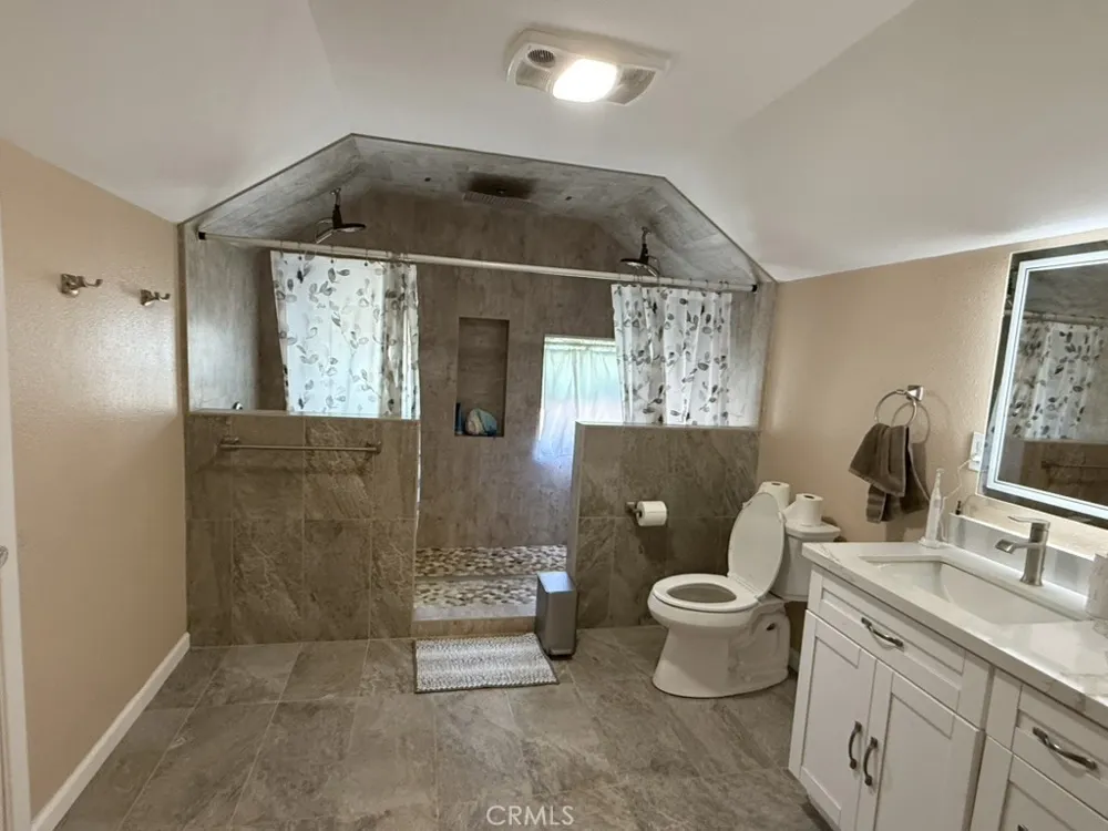 2290 Soda Bay Lakeport, CA 95453