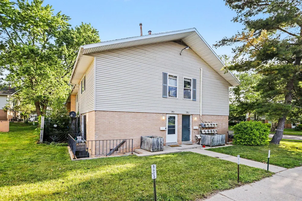 3621 Kenbrooke Court #77 Kalamazoo, MI 49006