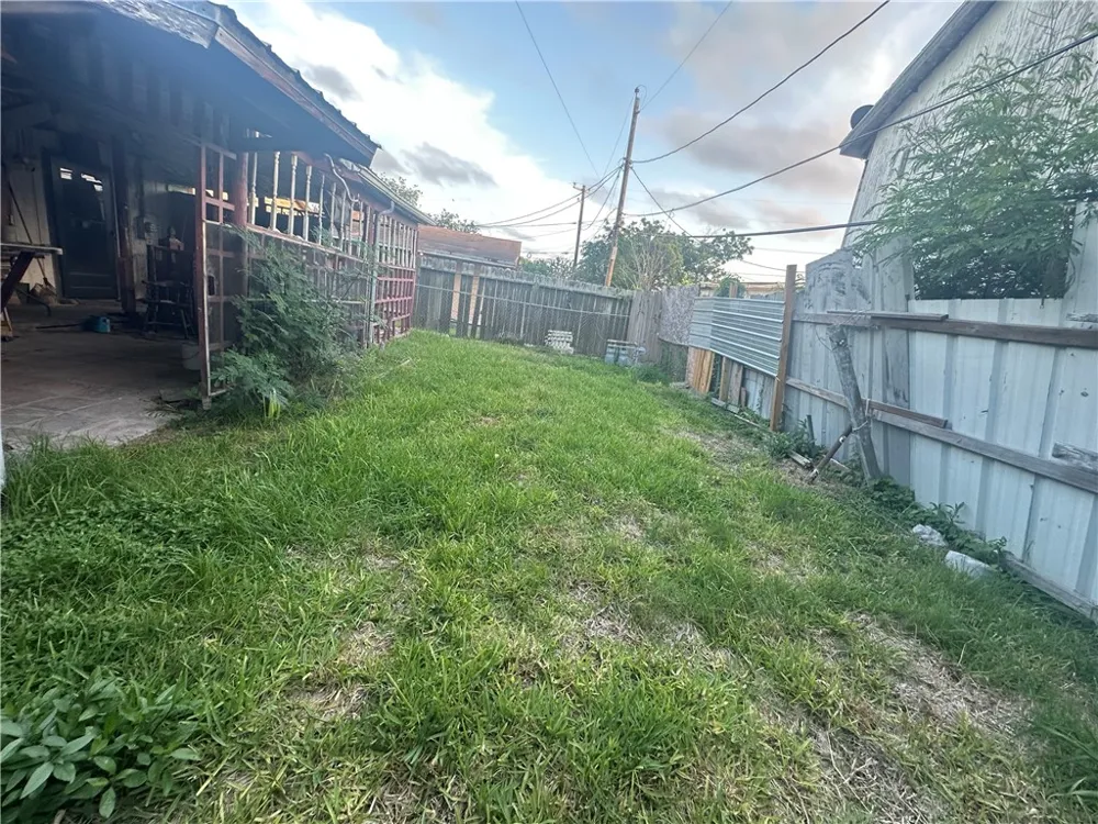 321 Cortez Street Corpus Christi, TX 78405