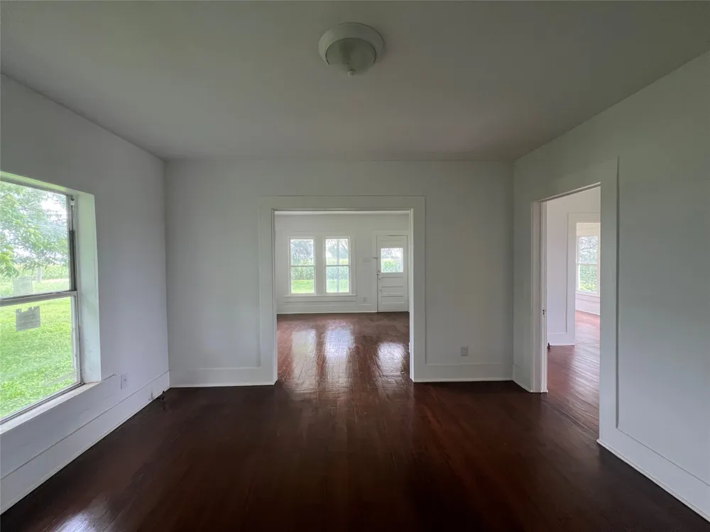 149 Private Road 9400 Thorndale, TX 76577