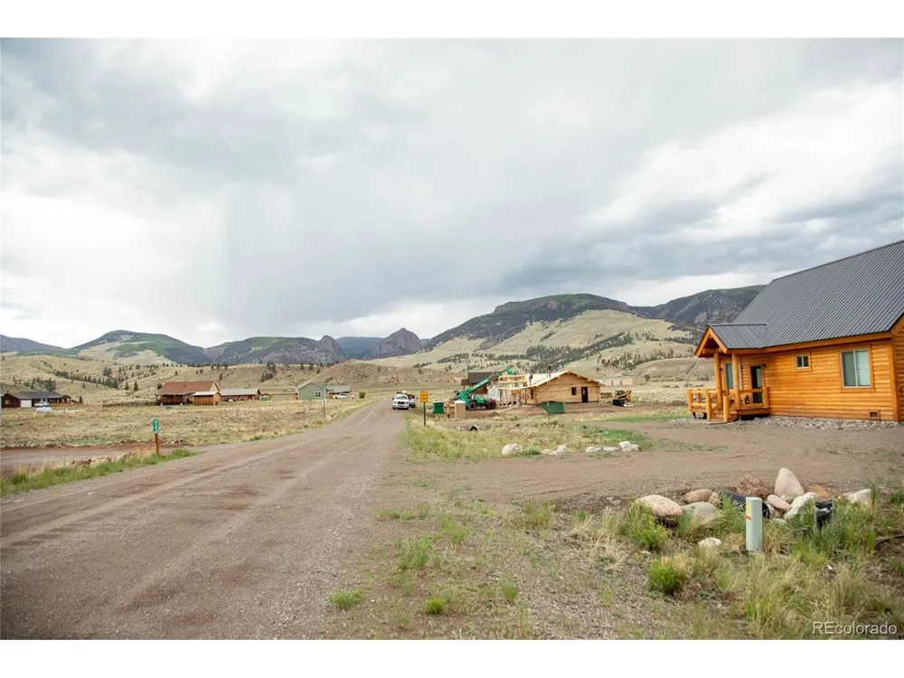 416 Commodore Drive Creede, CO 81130