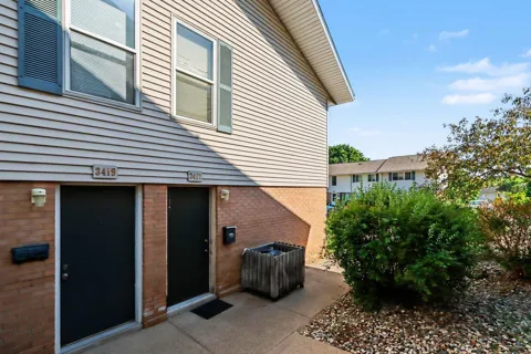 3417 Kenbrooke Court