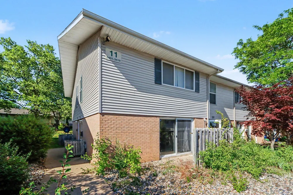 3417 Kenbrooke Court Kalamazoo, MI 49006