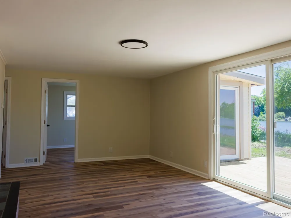 11560 Island Ct Court Hartland Township, MI 48353