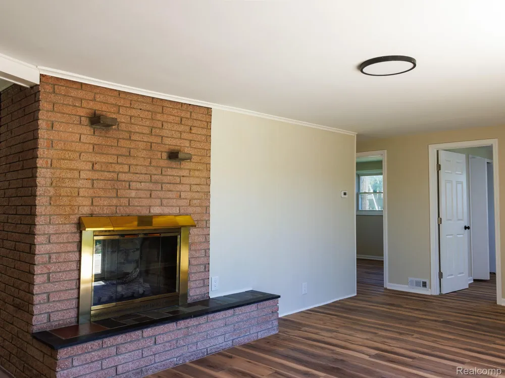 11560 Island Ct Court Hartland Township, MI 48353