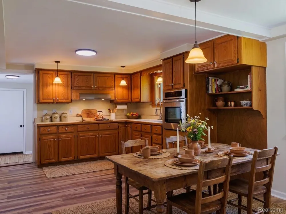 11560 Island Ct Court Hartland Township, MI 48353