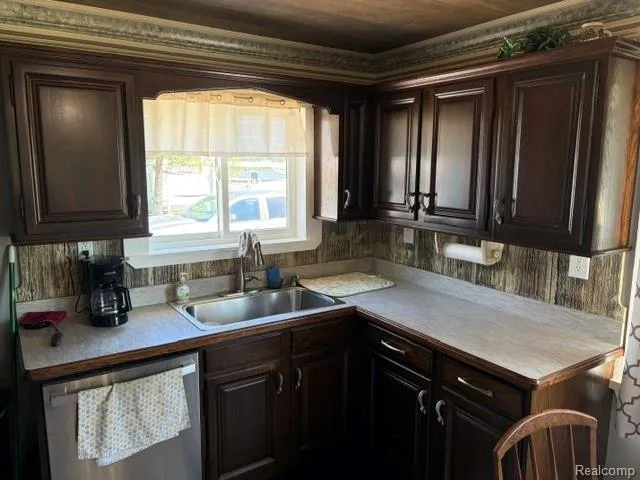 4815 Loree Road Deckerville Village, MI 48427