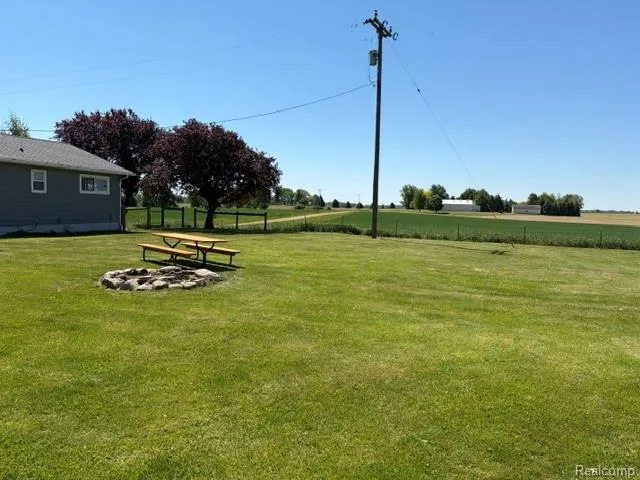 4815 Loree Road Deckerville Village, MI 48427