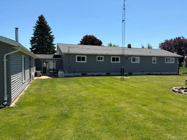 4815 Loree Road Deckerville Village, MI 48427