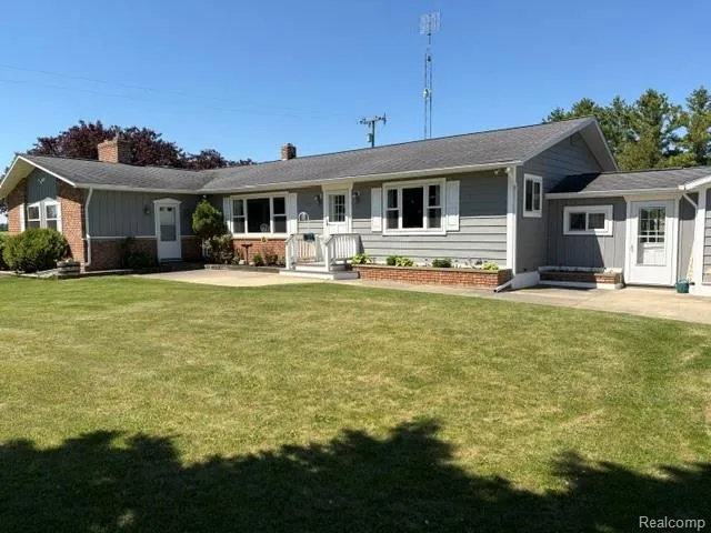 4815 Loree Road Deckerville Village, MI 48427