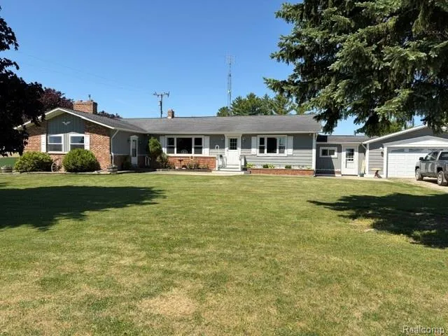 4815 Loree Road Deckerville Village, MI 48427