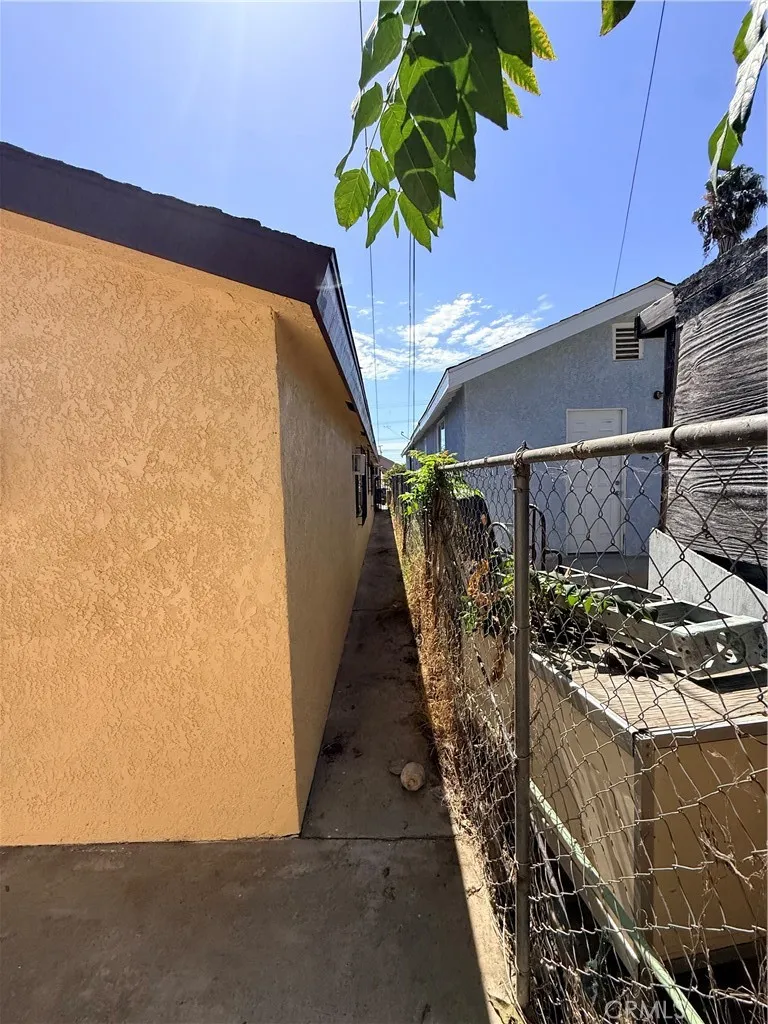 15120 Bellota Ave Paramount, CA 90723